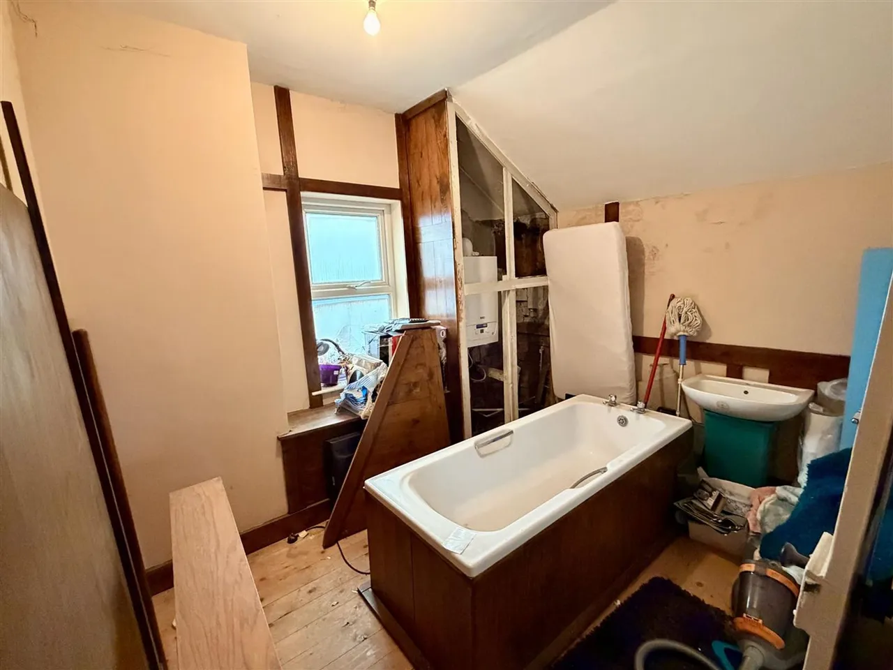 Bathroom Commercial Property for Sale, photo 7