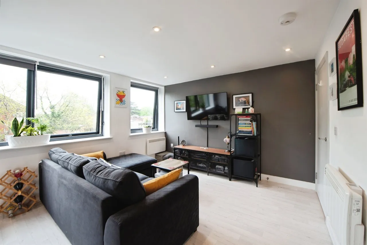 1 bed flat for sale — Willow Park, Havant
