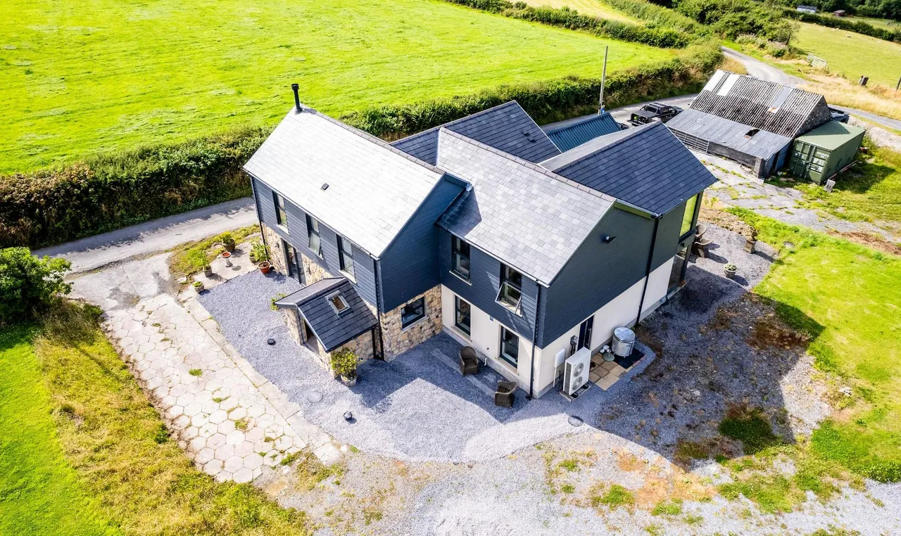 Rhydargaeau Road, Carmarthen, SA32, photo 49