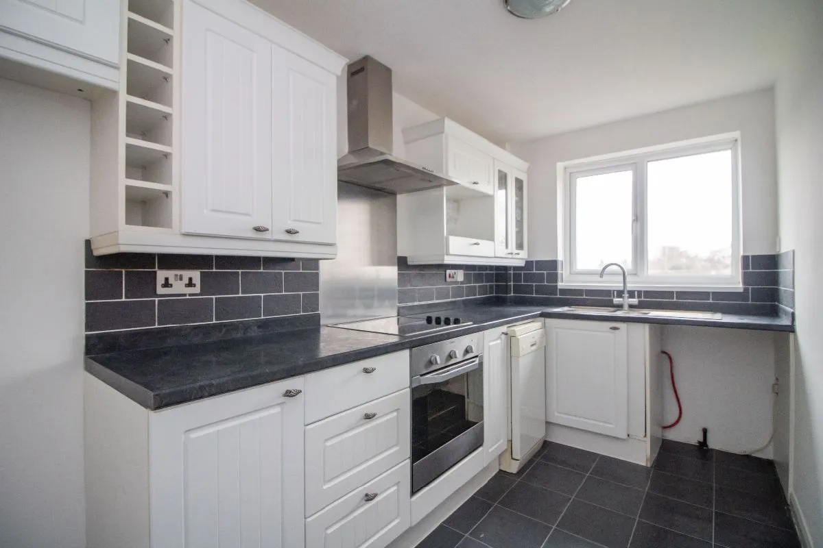 Spruce Avenue, Waterlooville, PO7 8HR, photo 2