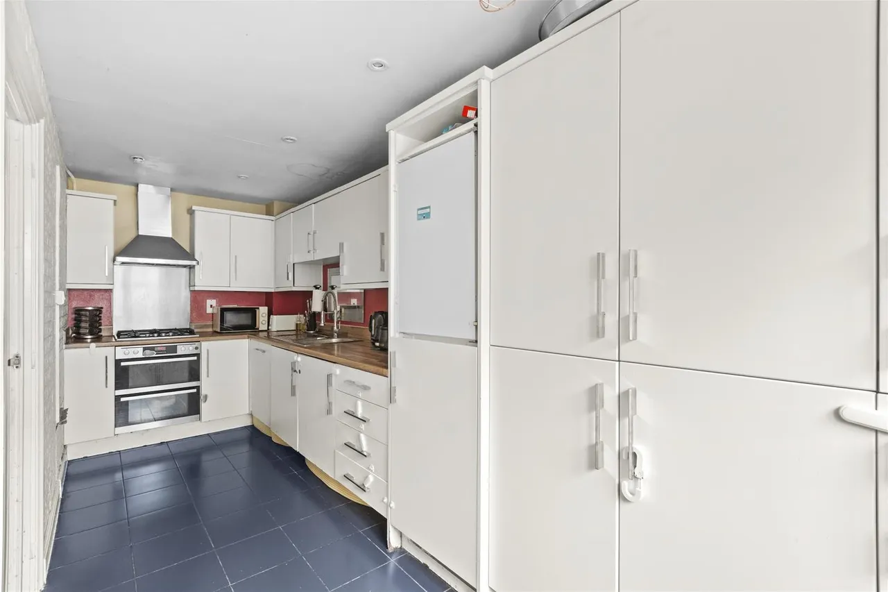 Kingshill Drive, High Wycombe, HP13, photo 7