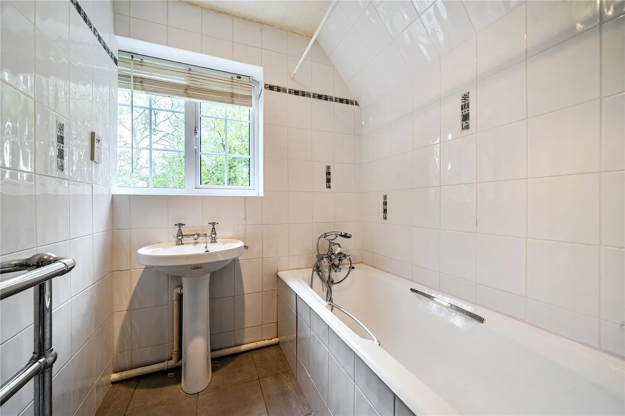 Chapel Lane, Letty Green, SG14, photo 21