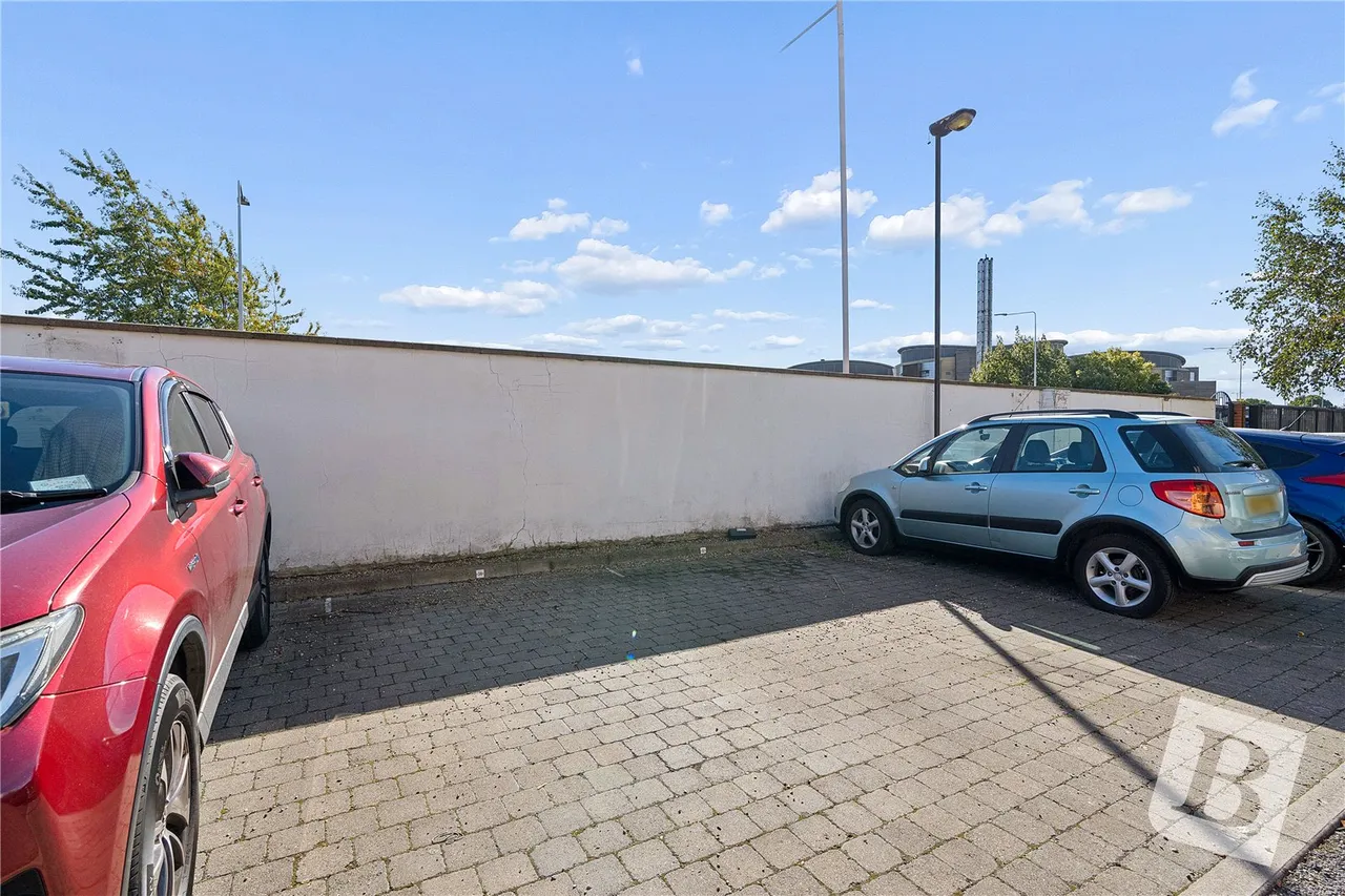 Oldchurch Road, Romford, RM7, photo 8
