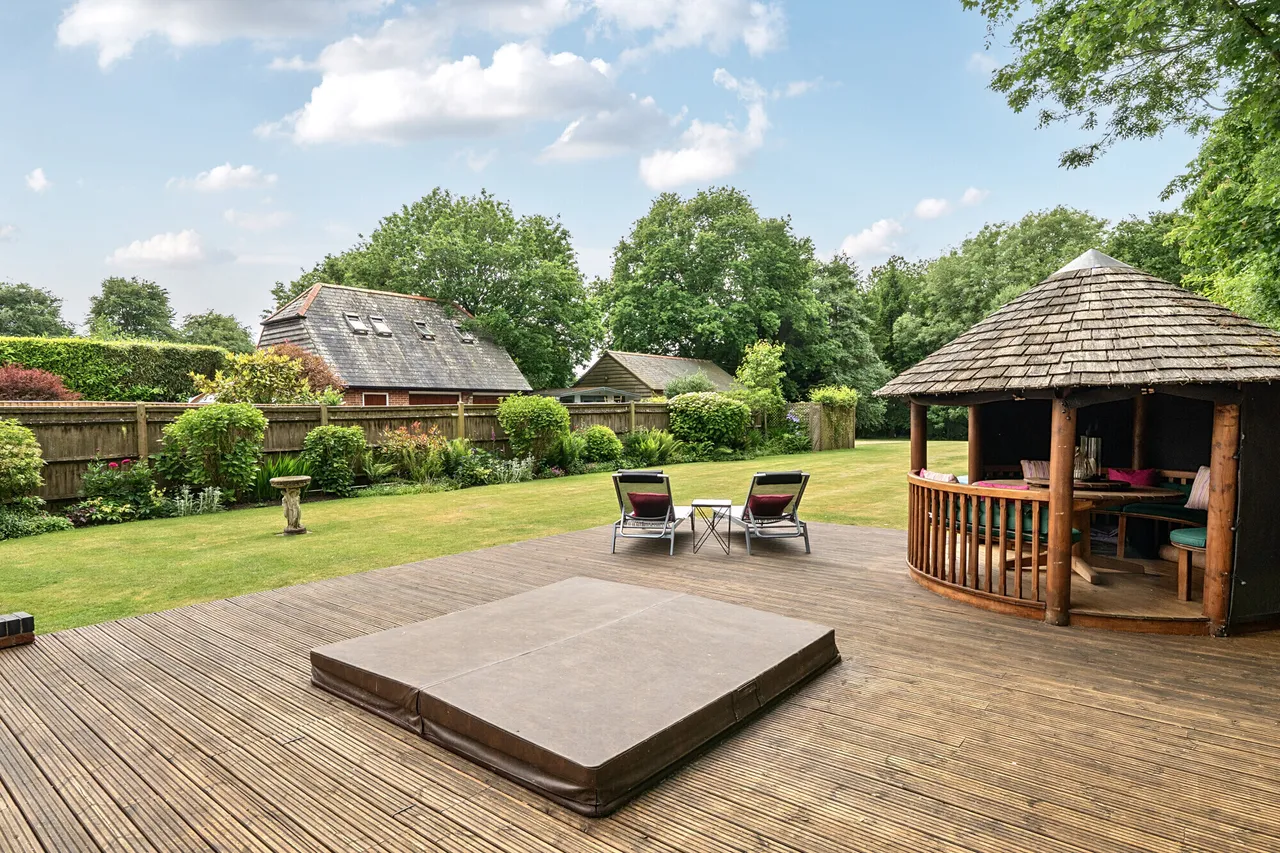 Coomb Meadow, Burbage, SN8, photo 12