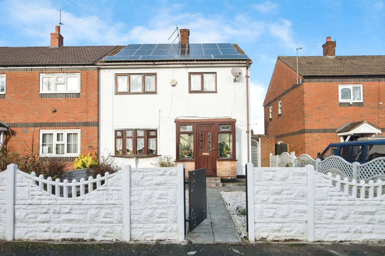 3 bed house for sale — Byron Street, West Bromwich