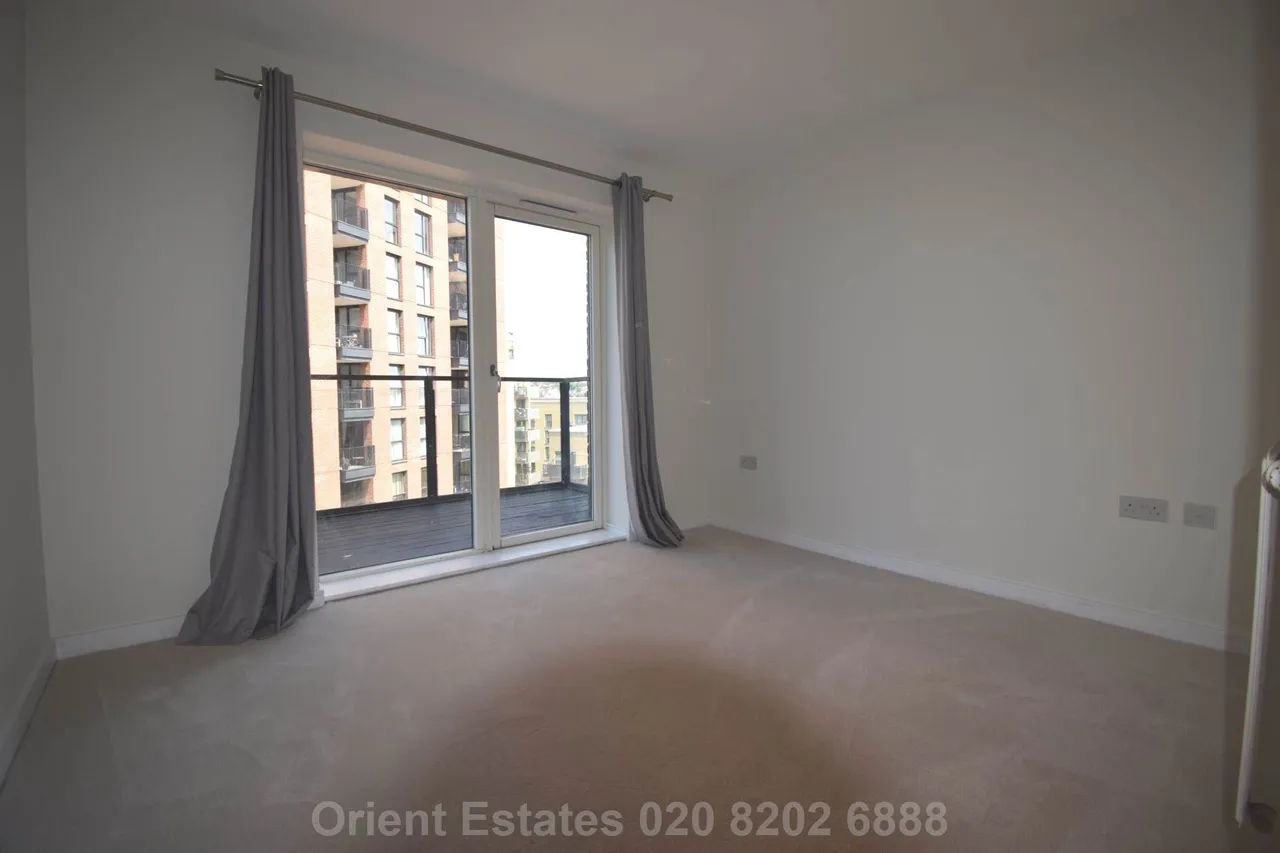Shearwater Drive, London, NW9 7AG, photo 4