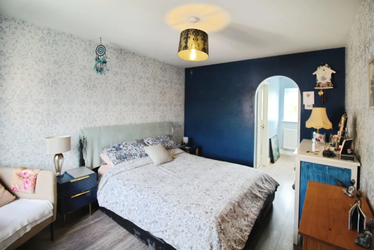 Rosewood Drive, Dewsbury, WF12, photo 11