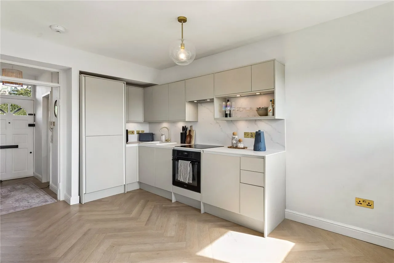 Holdernesse Road, London, SW17, photo 3