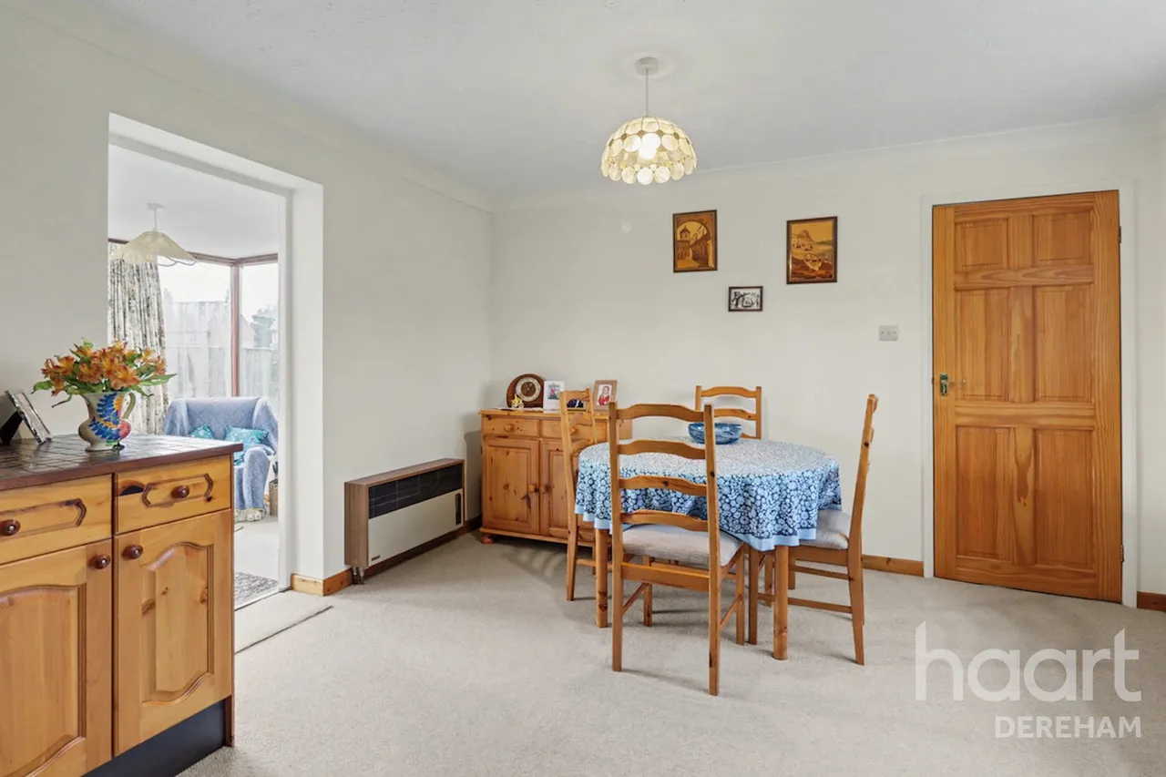 Holt Road, Fakenham, NR21, photo 5