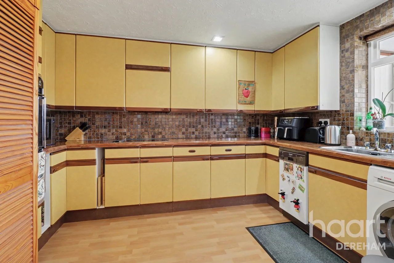 Holt Road, Fakenham, NR21, photo 9
