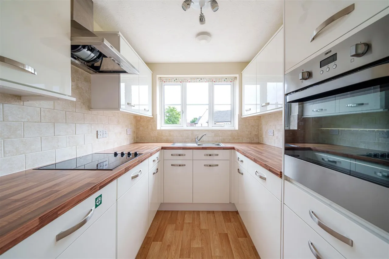 Somerford Road, Cirencester, GL7, photo 2