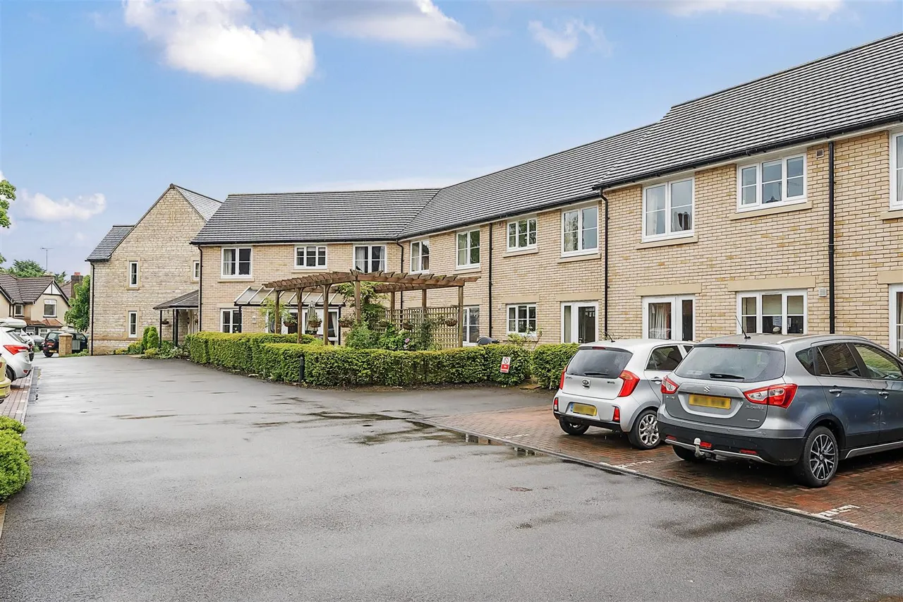 Somerford Road, Cirencester, GL7, photo 9