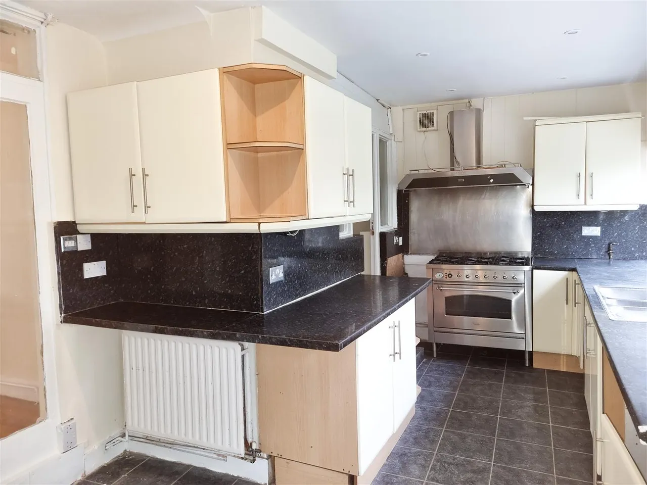 Pollards Hill North, London, SW16, photo 5