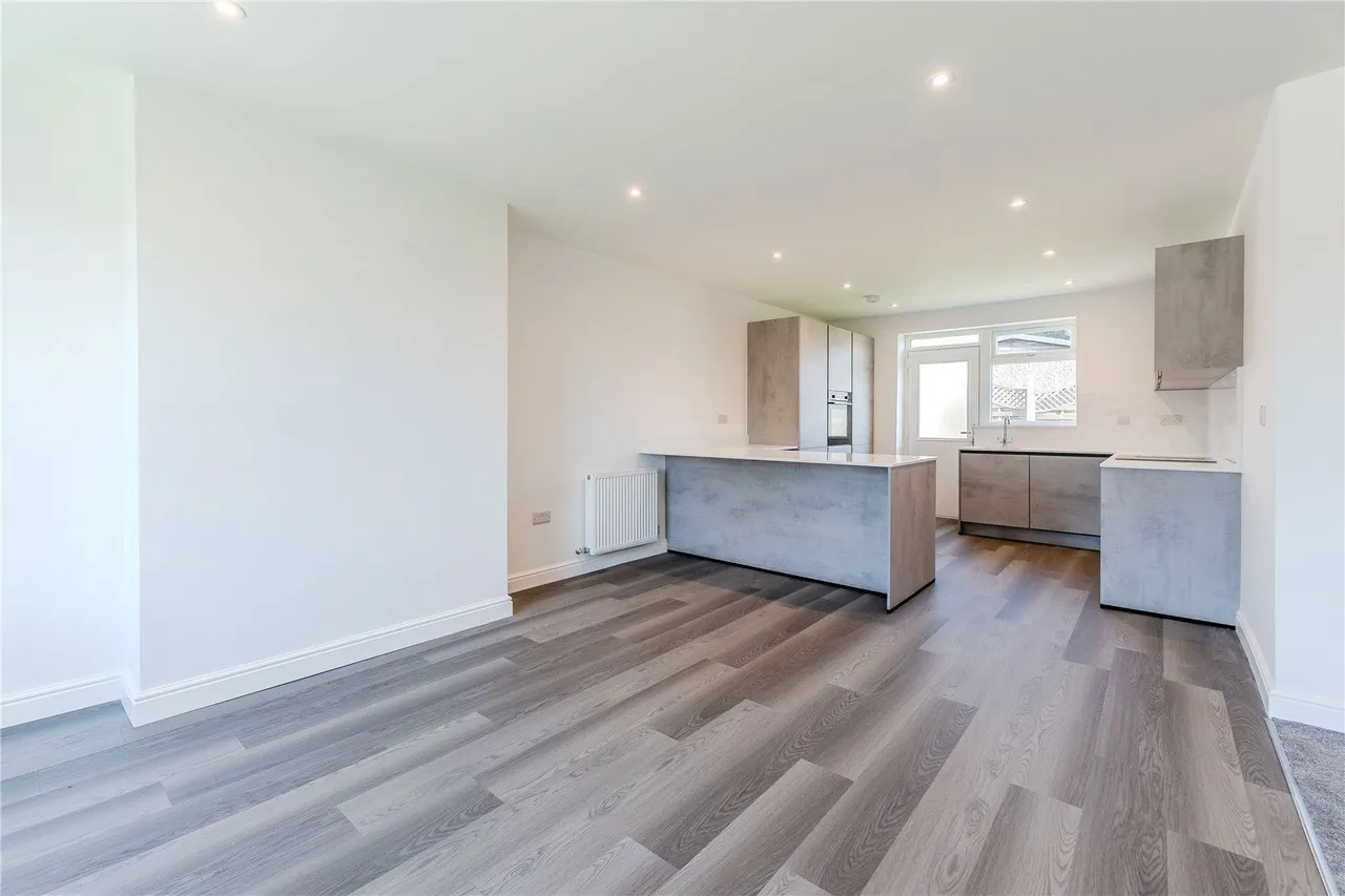 Outwood Lane, Horsforth, LS18, photo 11
