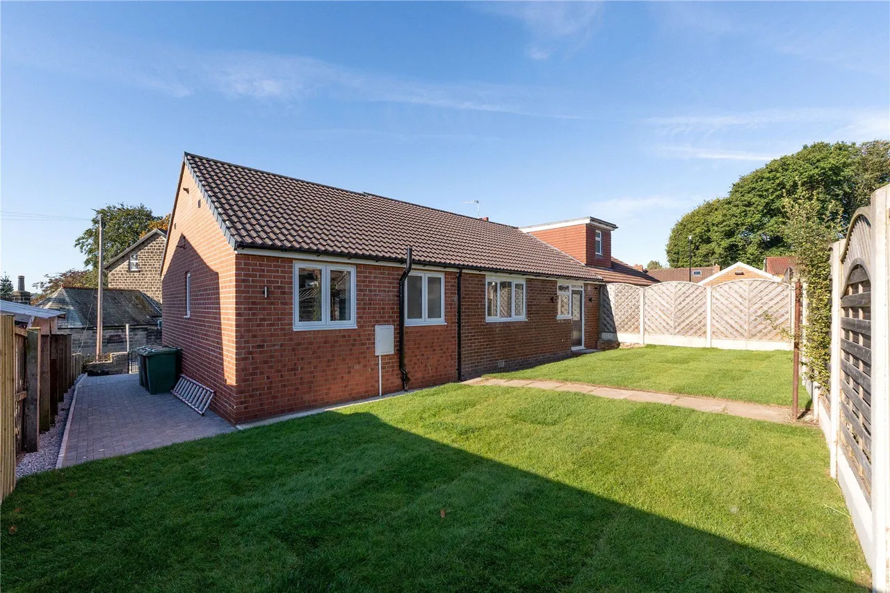Outwood Lane, Horsforth, LS18, photo 6