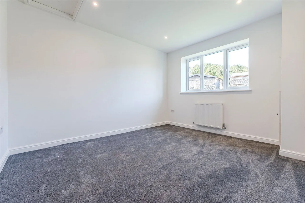 Outwood Lane, Horsforth, LS18, photo 12