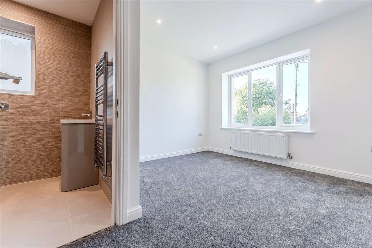 Outwood Lane, Horsforth, LS18, photo 14