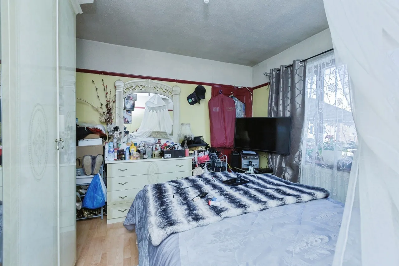 Tunstall Crescent, Humberstone, LE4, photo 11