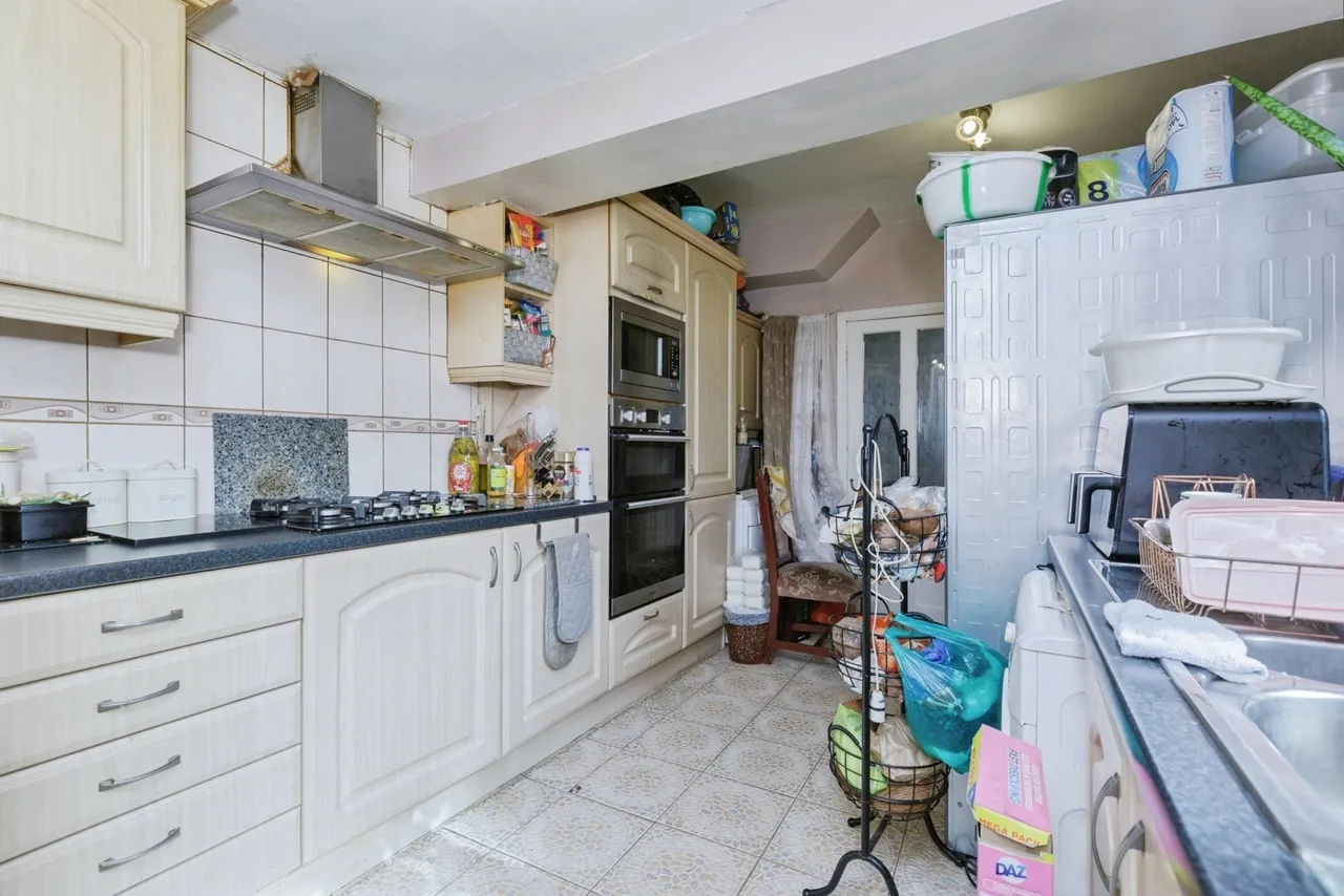 Tunstall Crescent, Humberstone, LE4, photo 7