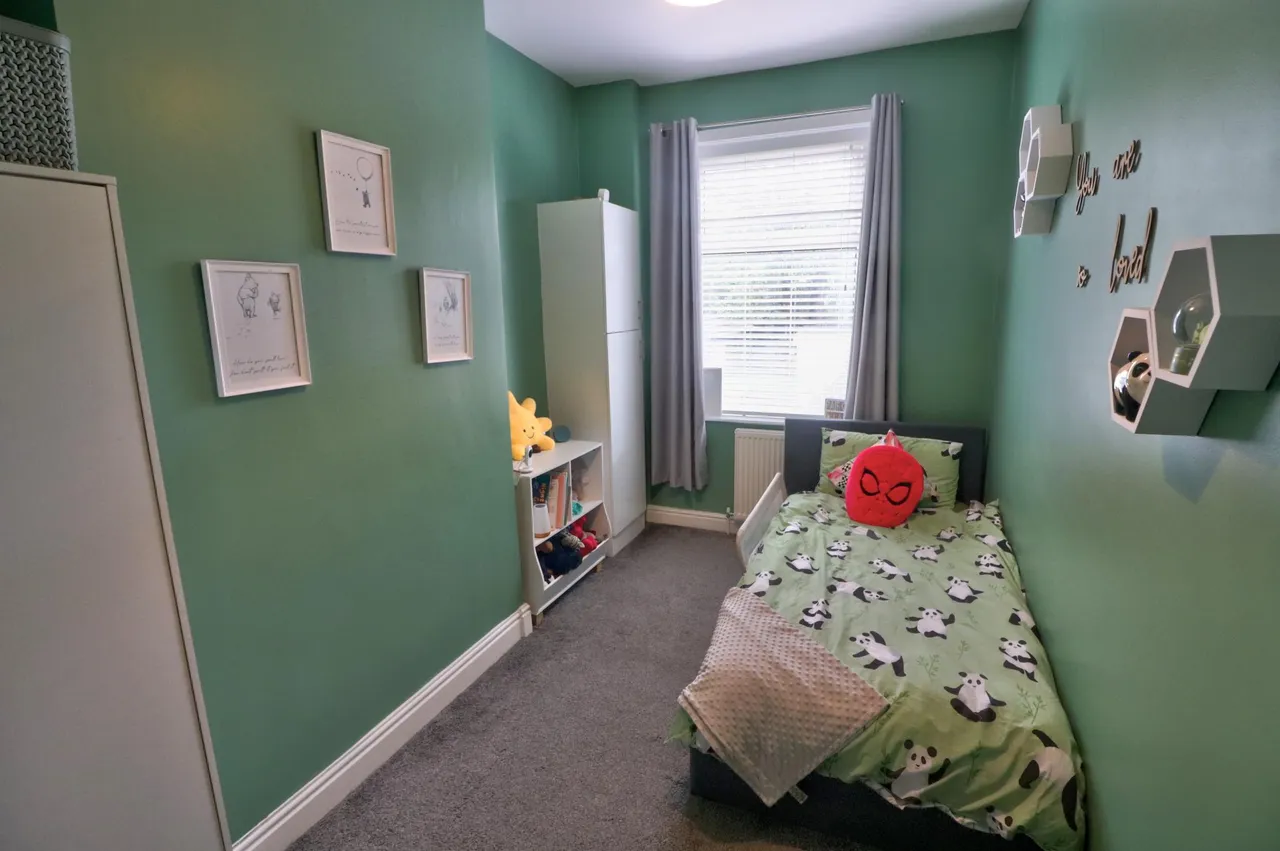 Beal Lane, Oldham, OL2, photo 11