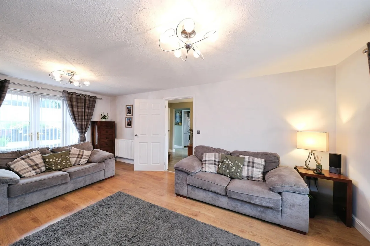 Calladine Close, Sutton-In-Ashfield, NG17, photo 7