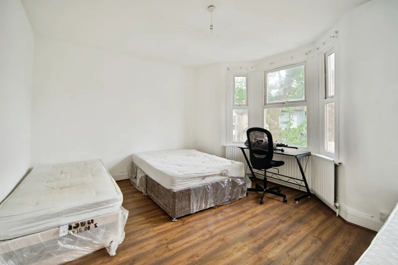Ashley Road, Forest Gate, London, E7, photo 3