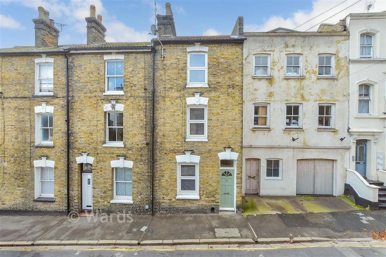 3 bed house for sale, Broad Street, Ramsgate, CT11