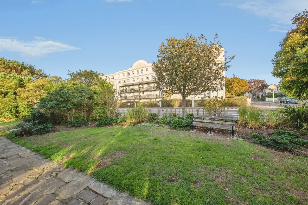 Marine Parade West, Clacton-On-Sea, CO15, photo 12
