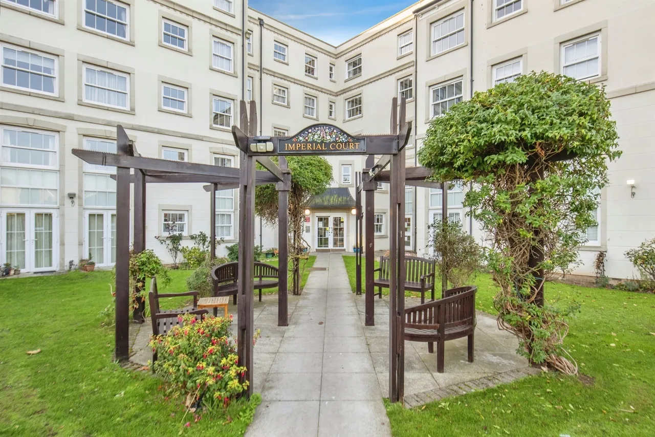 Marine Parade West, Clacton-On-Sea, CO15, photo 2