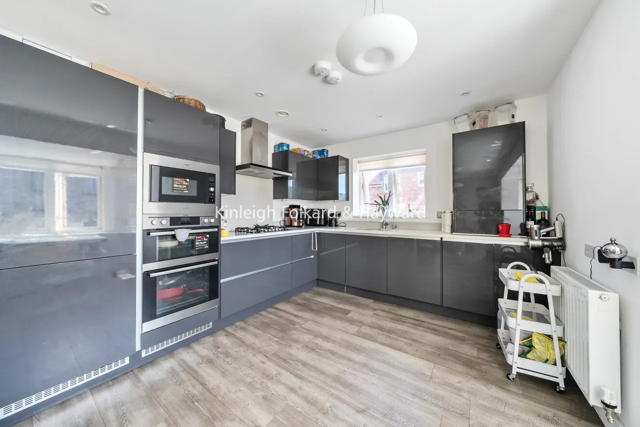 Guardhouse Way, Mill Hill, NW7, photo 6