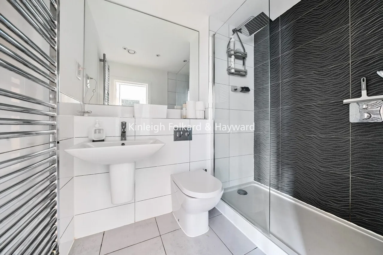 Guardhouse Way, Mill Hill, NW7, photo 12