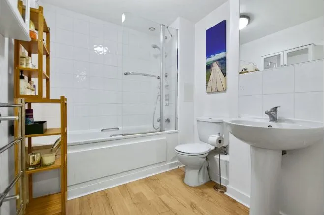 352 Queenstown Road, London, photo 5