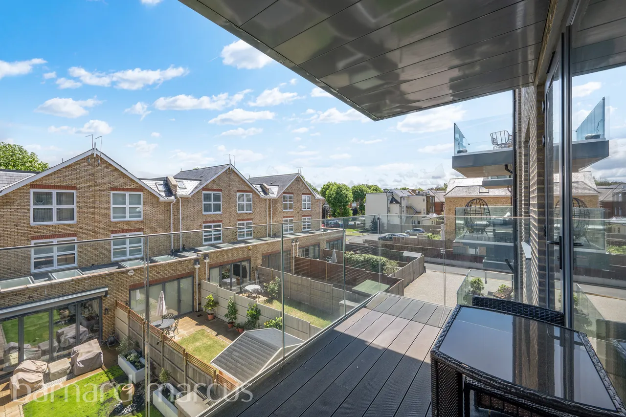 Antoinette Close, Kingston Upon Thames, KT1, photo 7