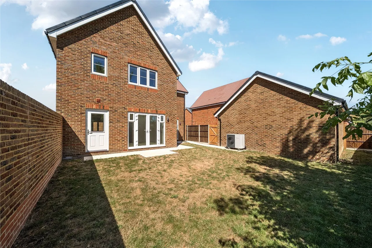 The Weaver, Swanley, Kent, BR8, photo 21