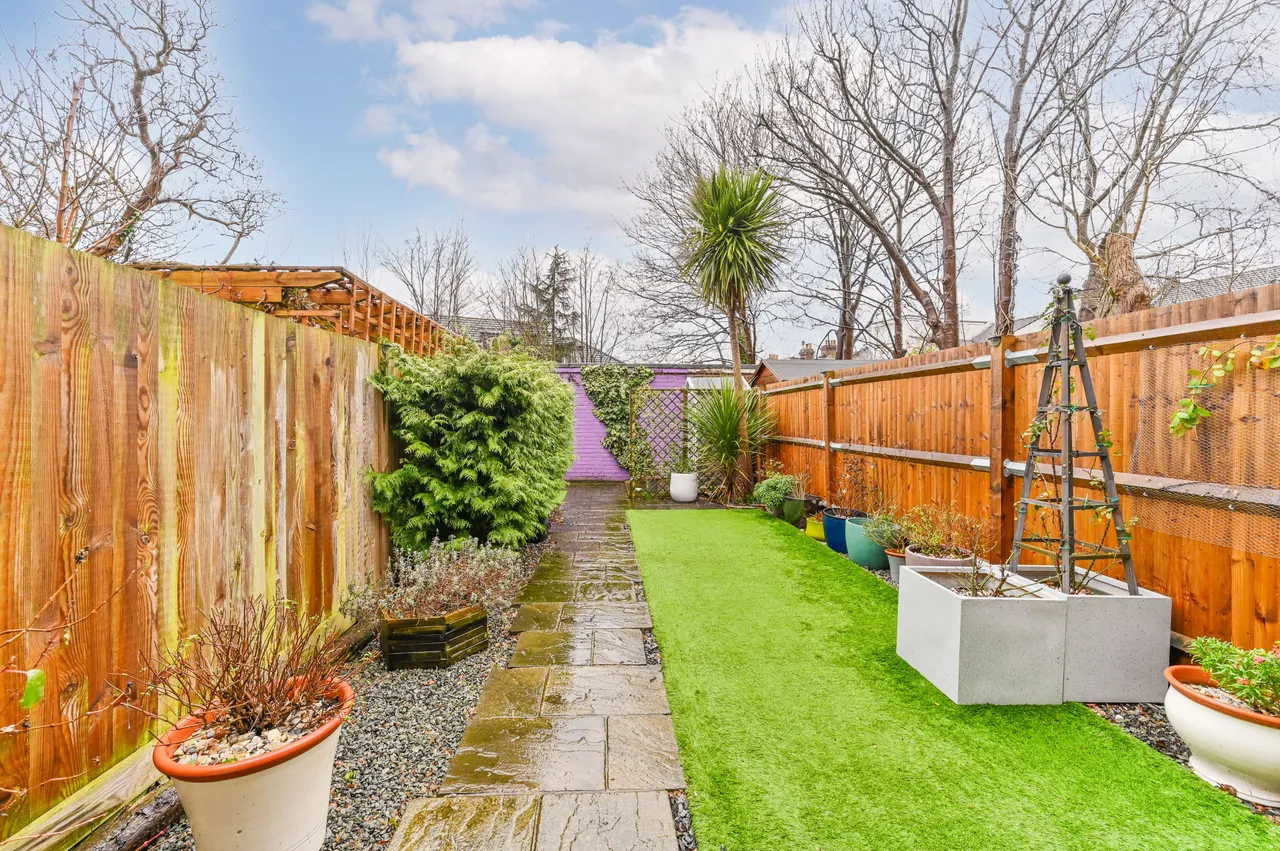 Flat 2 Croftside, 53 Sunny Bank, London, photo 5