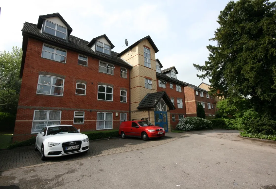 2 bed flat to rent, Muirfield Close, Reading, RG1