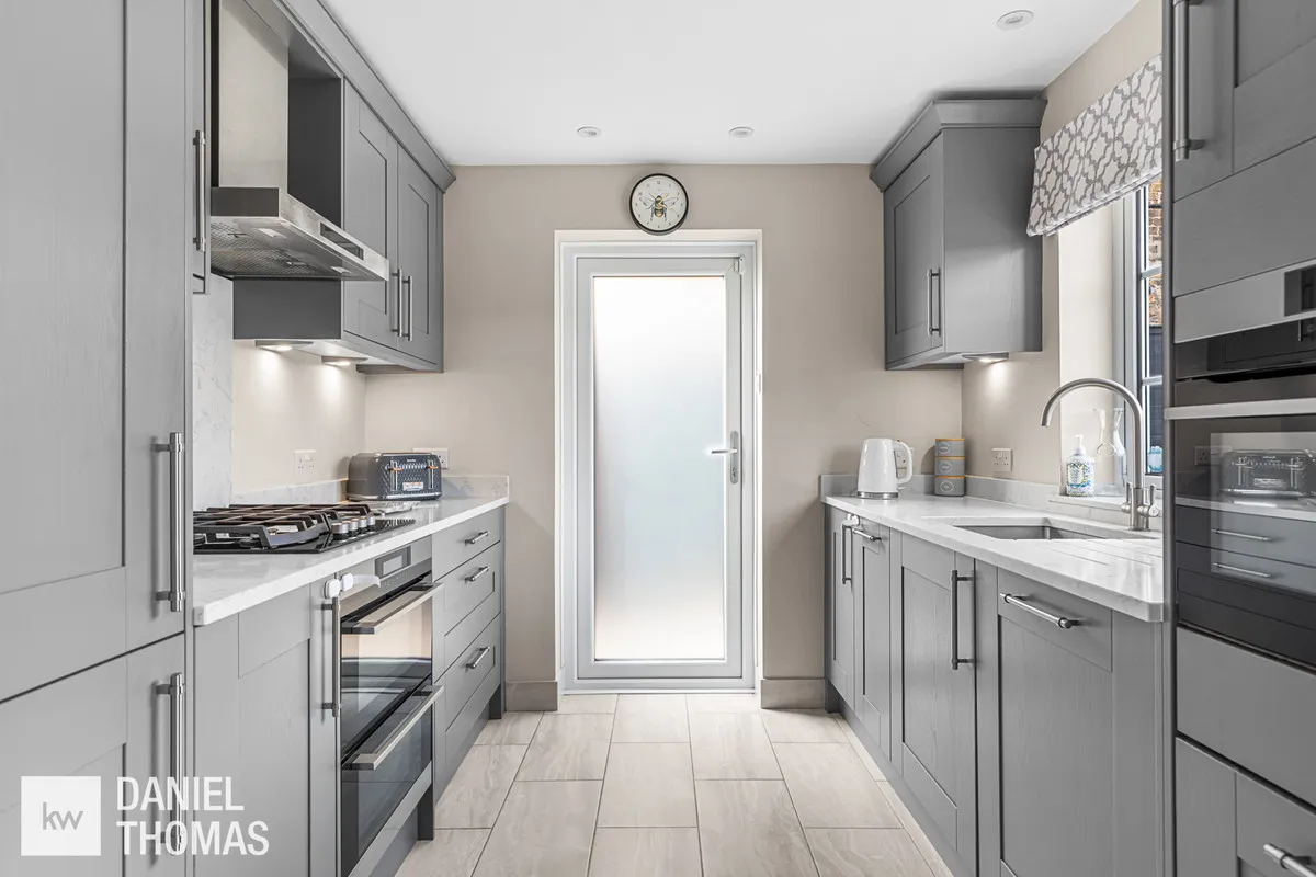 Middle Street, Nazeing, EN9, photo 3