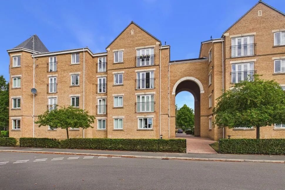 2 bed flat for sale — Ash Court, Killingbeck, Leeds, LS14