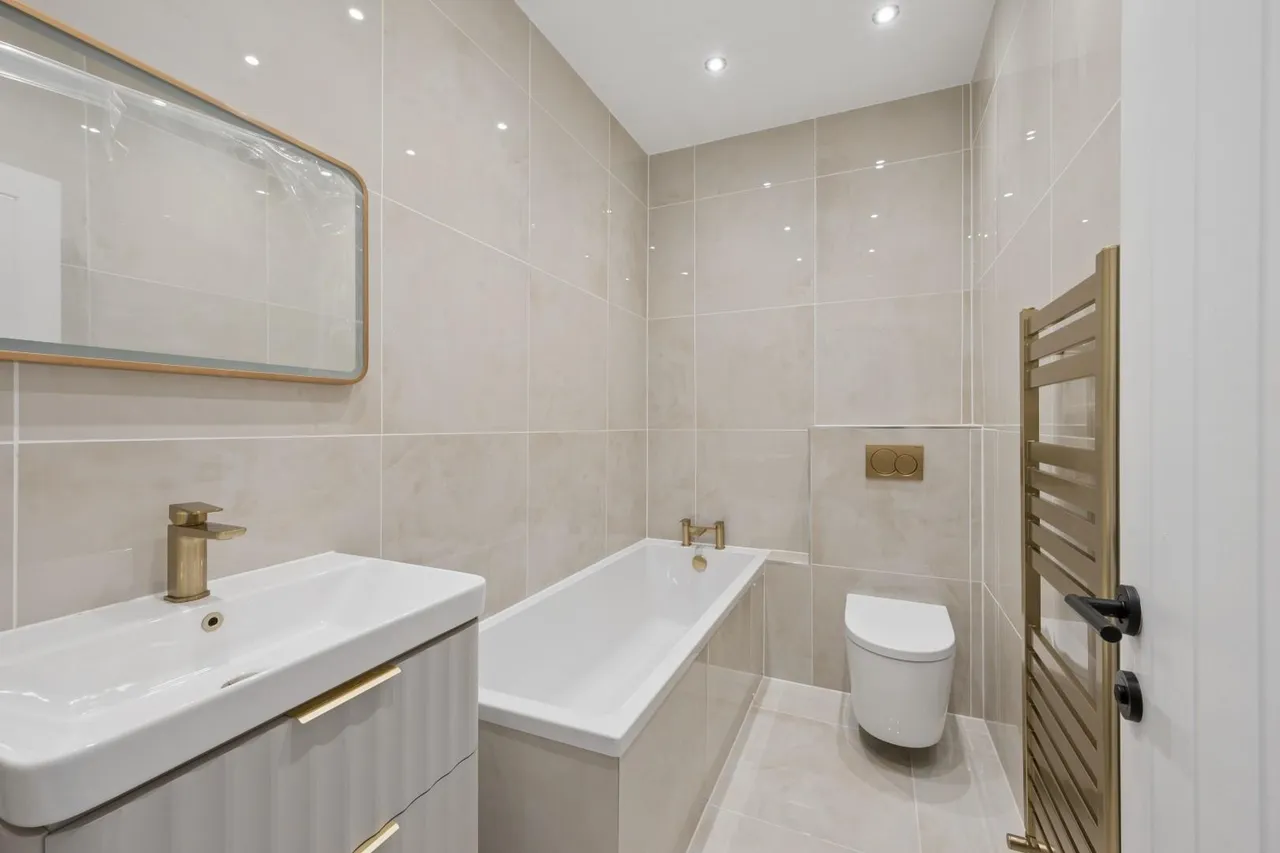 Lapwing Lane, West Didsbury, M20, photo 25