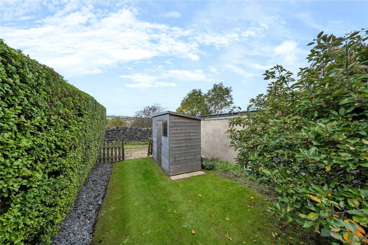 Hazel Grove, Linthwaite, HD7, photo 17