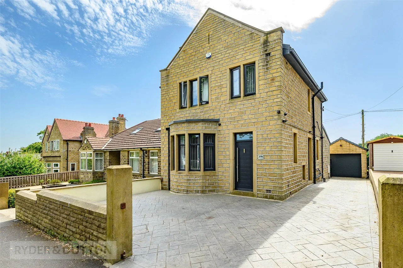 Blackmoorfoot Road, Crosland Moor, HD4, photo 26