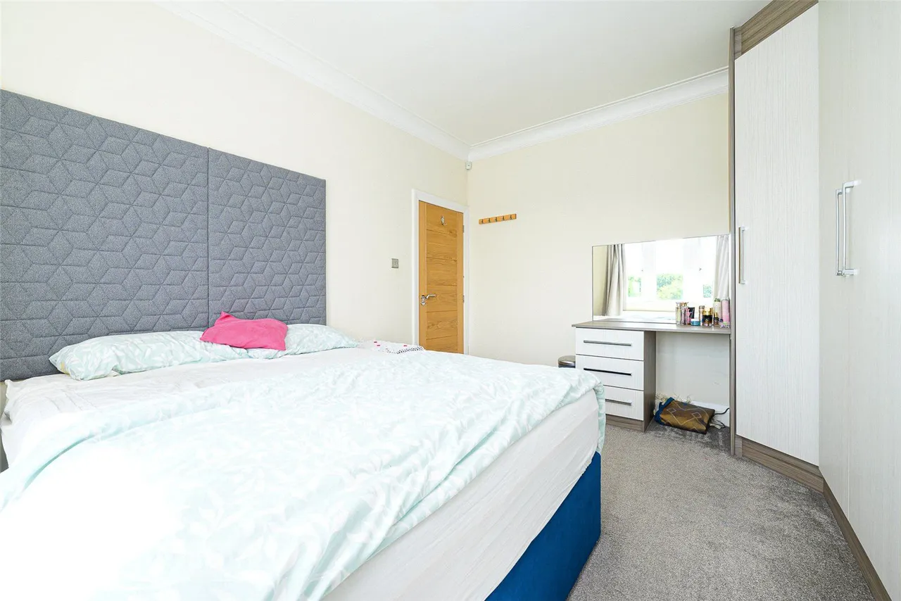 Blackmoorfoot Road, Crosland Moor, HD4, photo 16