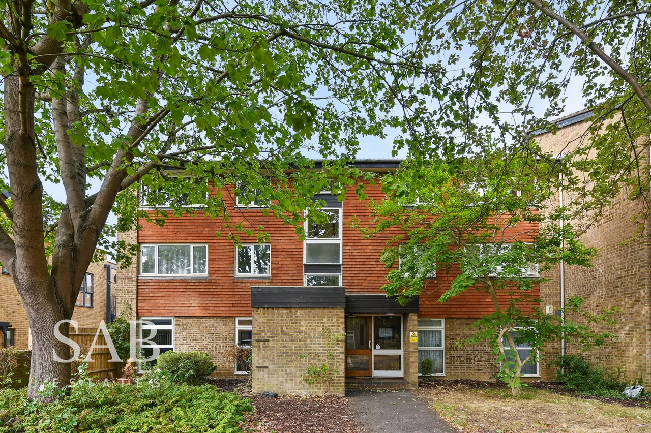 2 bed flat for sale, Buckingham Avenue, Perivale, UB6