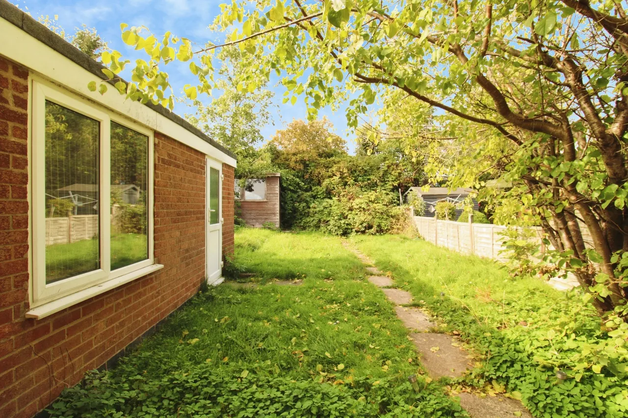 Ludlow Close, Oadby, LE2, photo 9