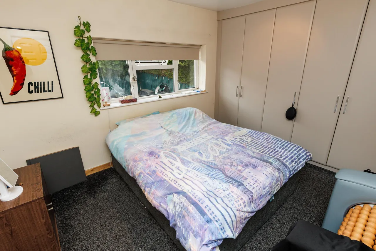 Victoria Road, Wrexham, LL11, photo 9