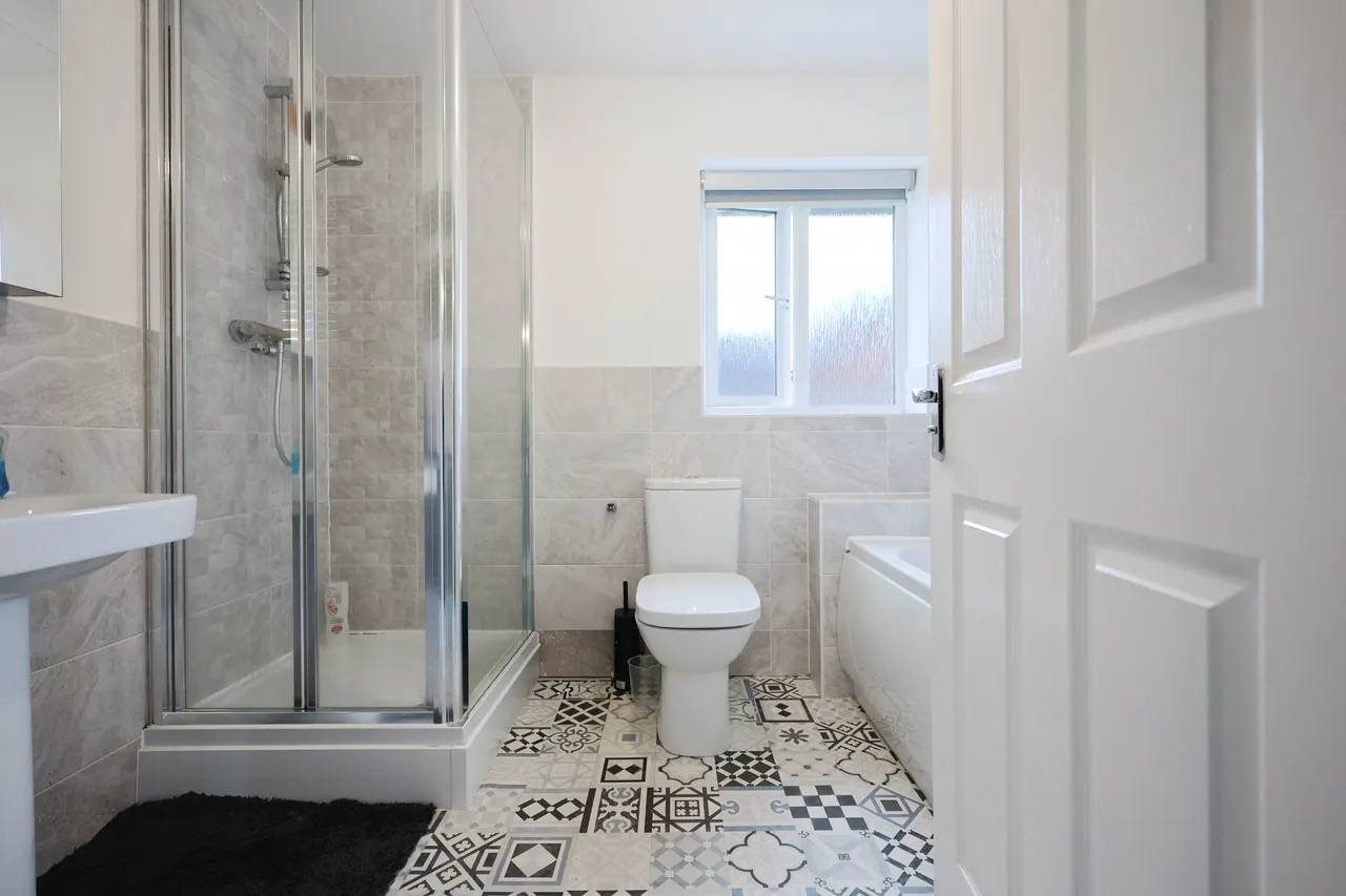 Ramshorn Close, Standish, photo 24
