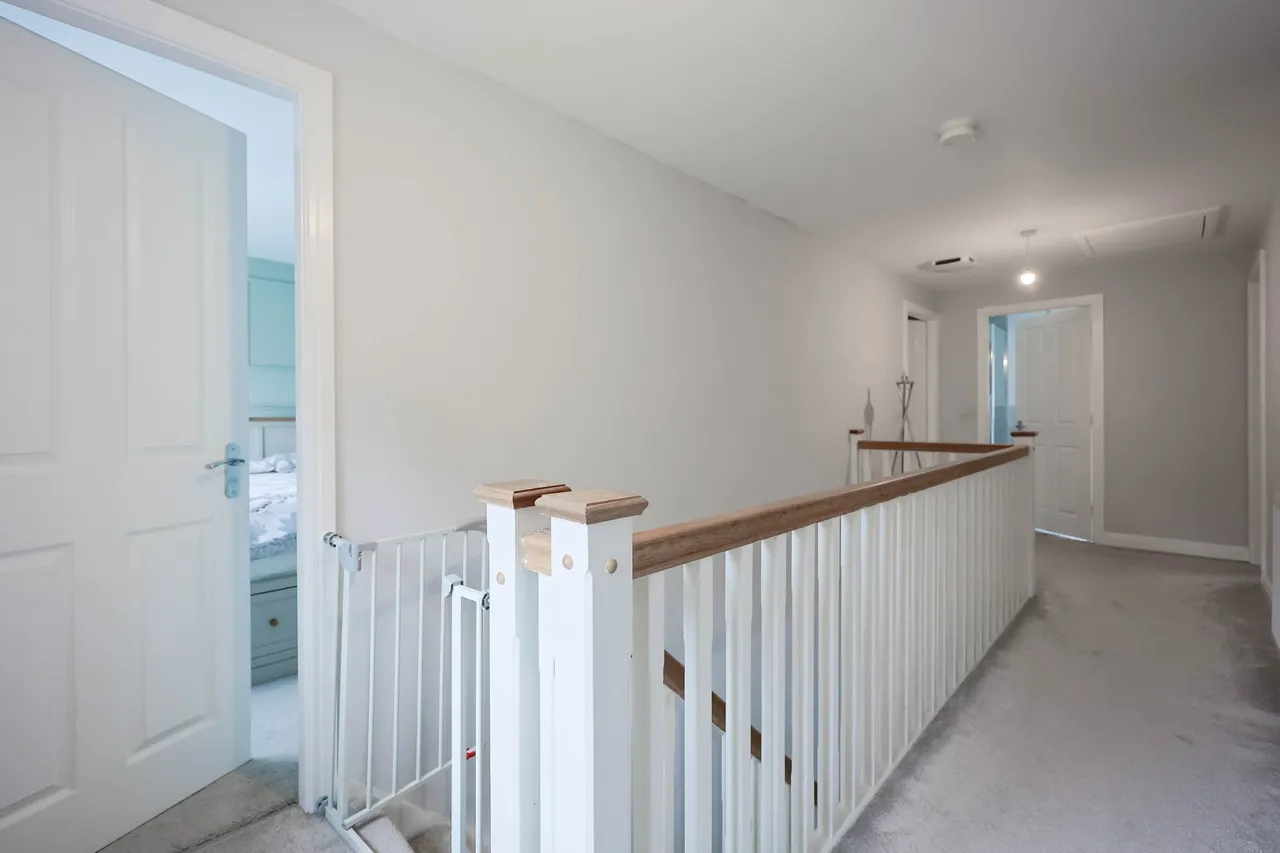 Ramshorn Close, Standish, photo 12