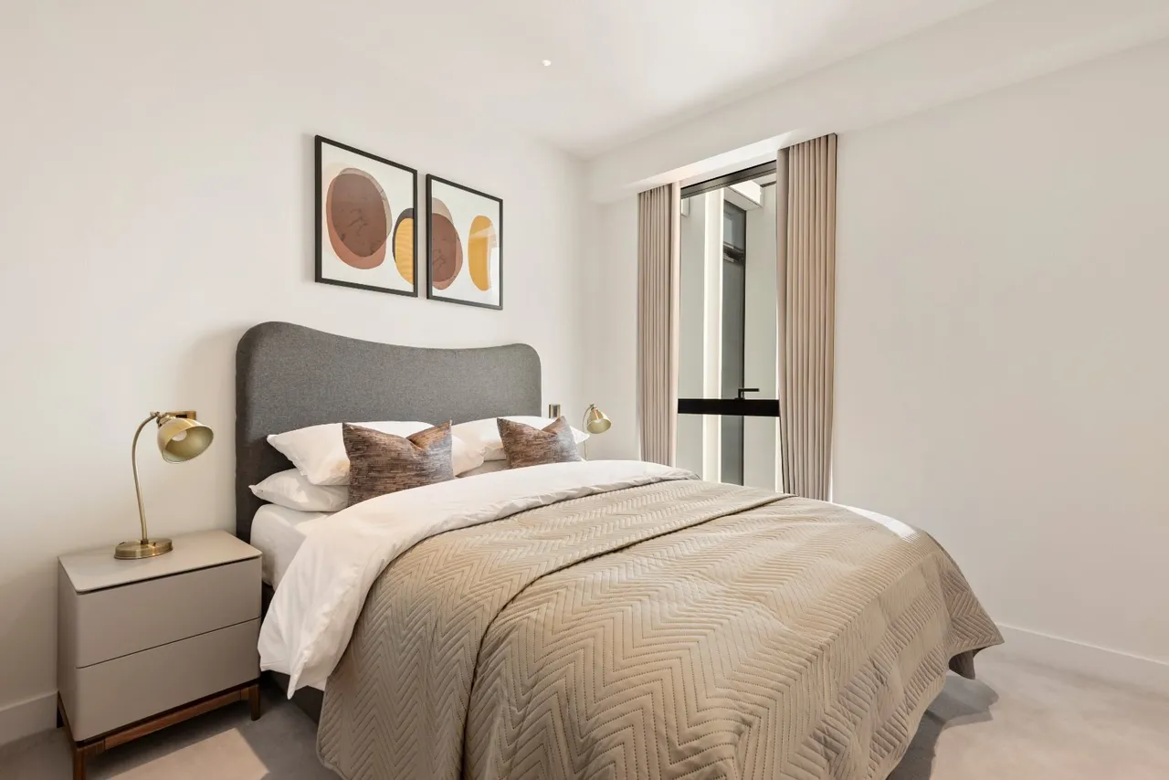 Nine Elms Lane, London, SW8, photo 9