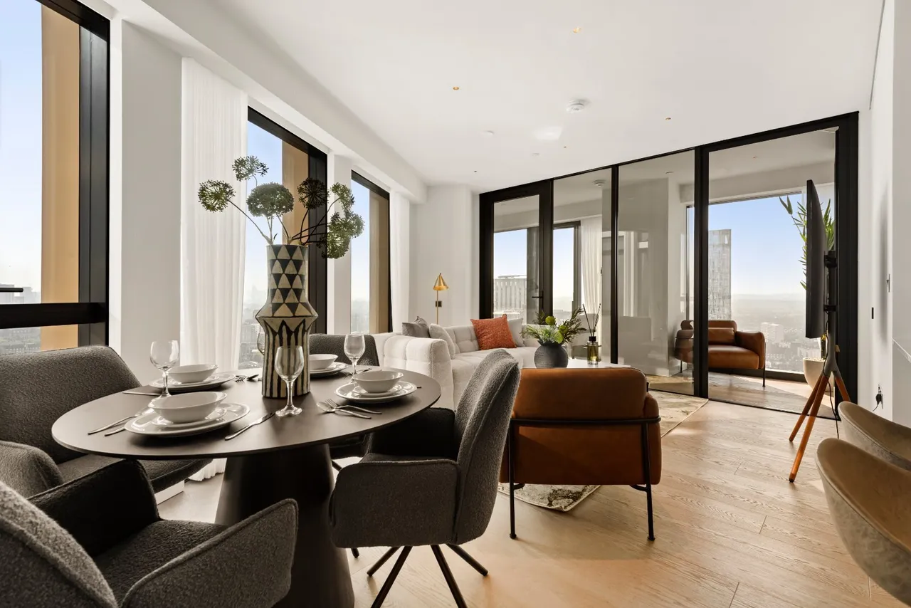 Nine Elms Lane, London, SW8, photo 11