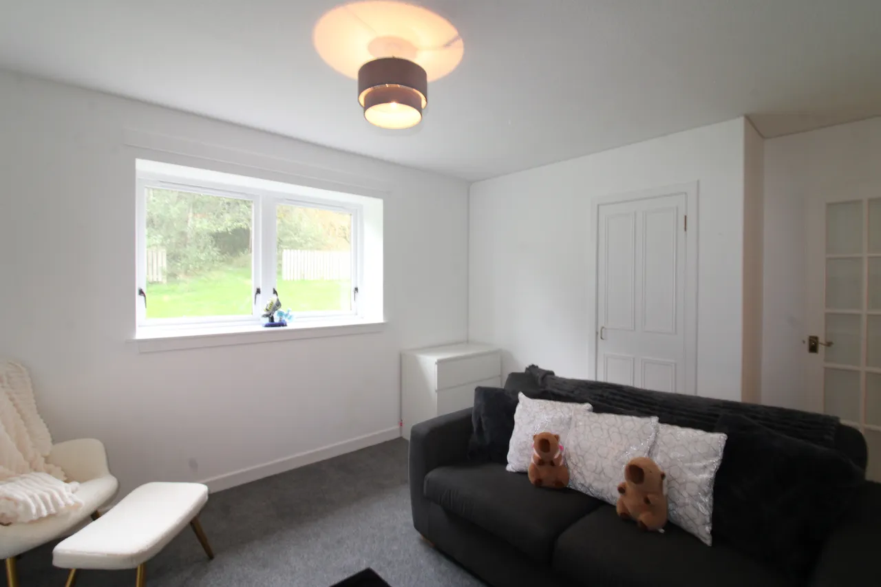 Moorfoot Avenue, Paisley, PA2, photo 8